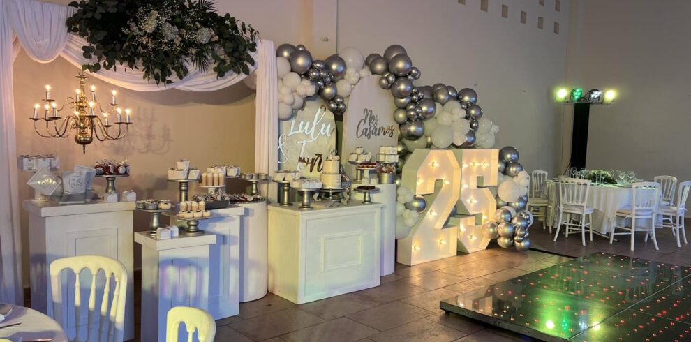 Hamptons Cancún - Jardín de Eventos