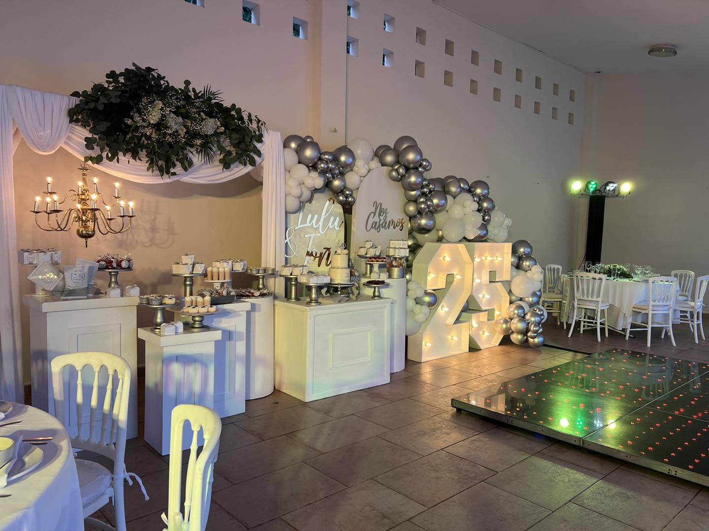Hamptons Cancún - Jardín de Eventos
